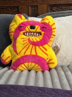 ZURU Fuggler Bigg Fuggs Plush - Yellow with Hot Pink Accents